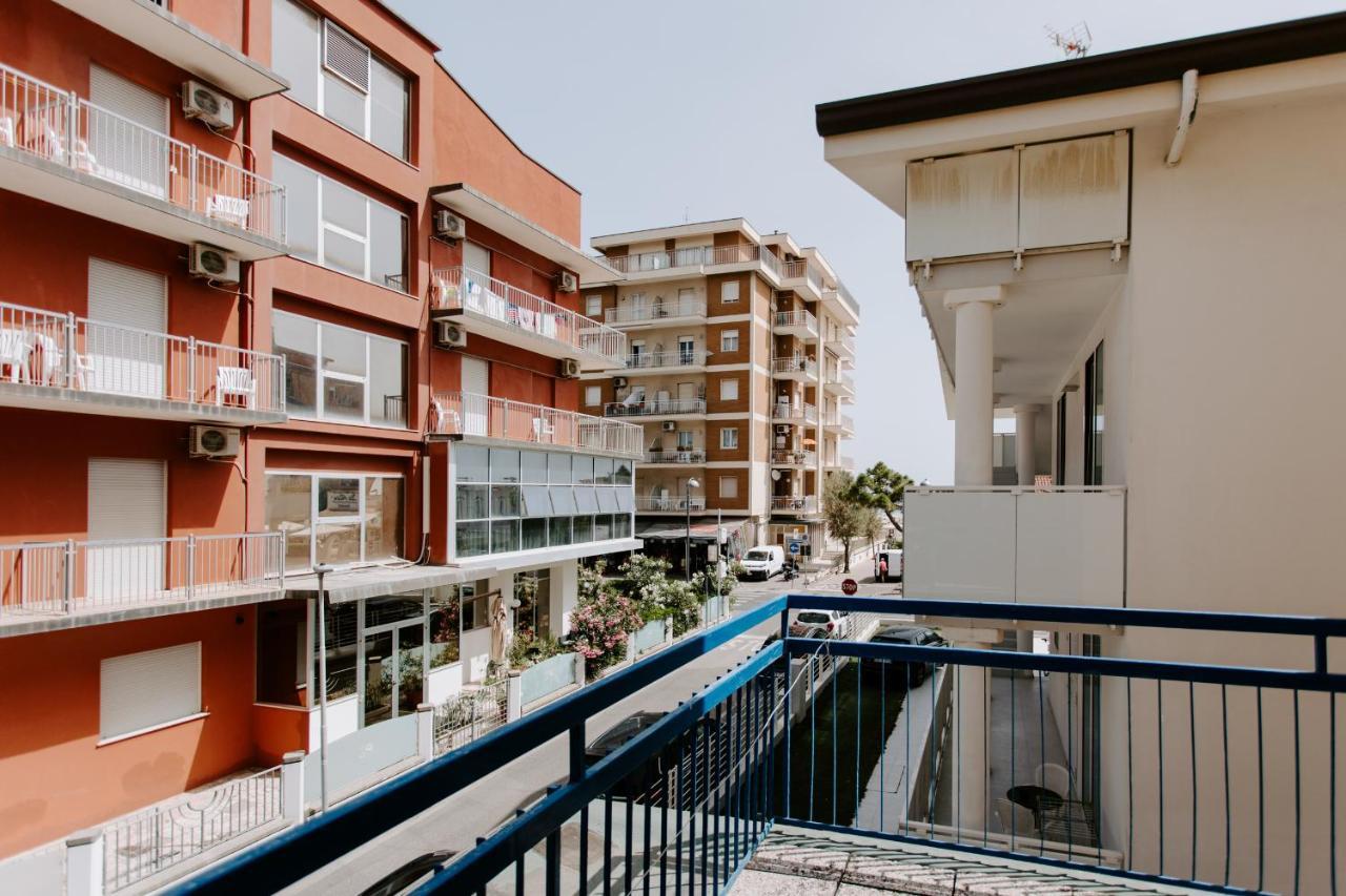 Hotel Edward Bellaria-Igea Marina Exterior foto