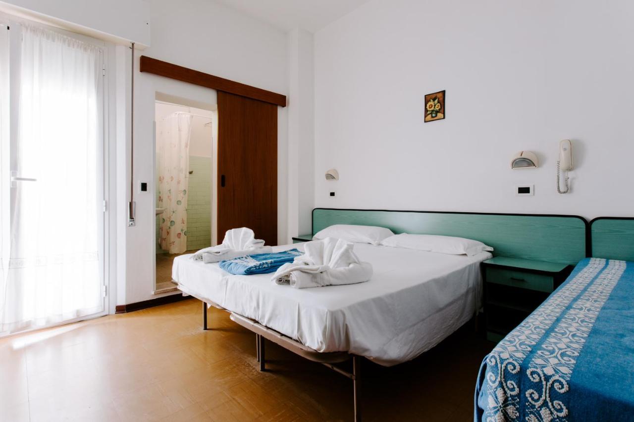 Hotel Edward Bellaria-Igea Marina Exterior foto